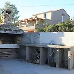 8863b Rukavac (Vis)
